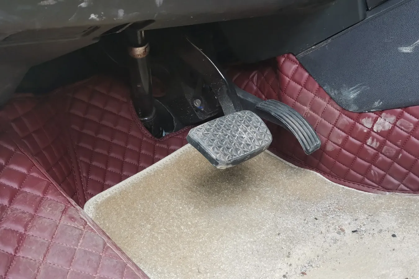 2018 Qoros 3 1.6L 126HP L4 6DCT,autocango,china used car exporter,china ev exporter,chinese used car exporter,chinese used ev exporter