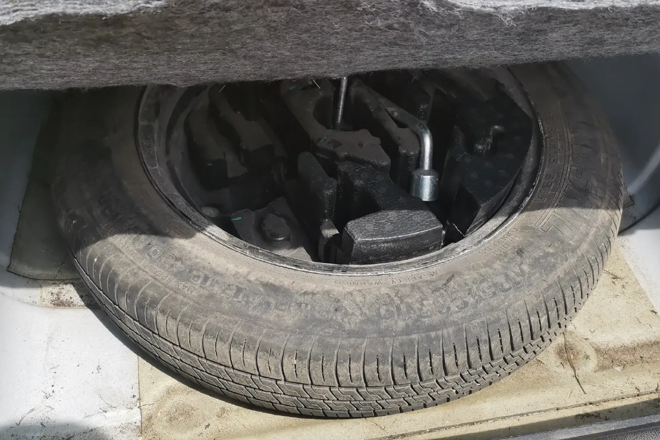 2018 Qoros 3 1.6L 126HP L4 6DCT,autocango,china used car exporter,china ev exporter,chinese used car exporter,chinese used ev exporter