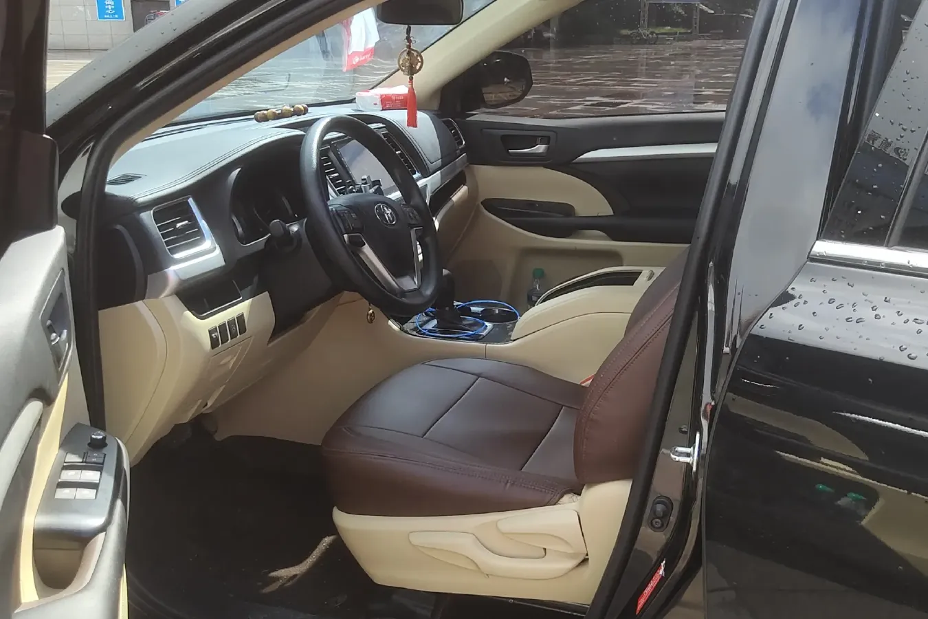 2021 Toyota Highlander 2.0T 220HP L4 6AT,autocango,china used car exporter,china ev exporter,chinese used car exporter,chinese used ev exporter