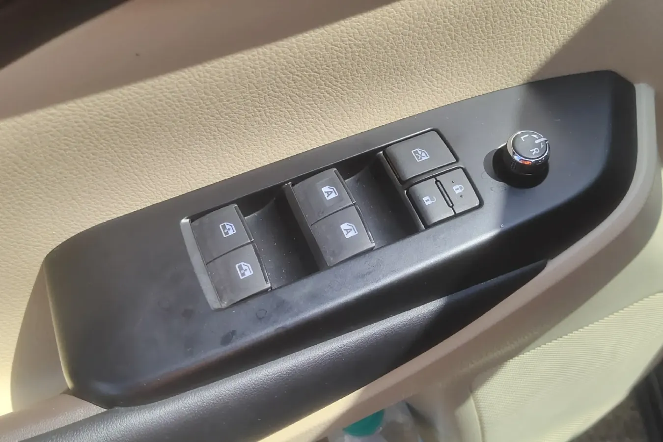 2021 Toyota Highlander 2.0T 220HP L4 6AT,autocango,china used car exporter,china ev exporter,chinese used car exporter,chinese used ev exporter