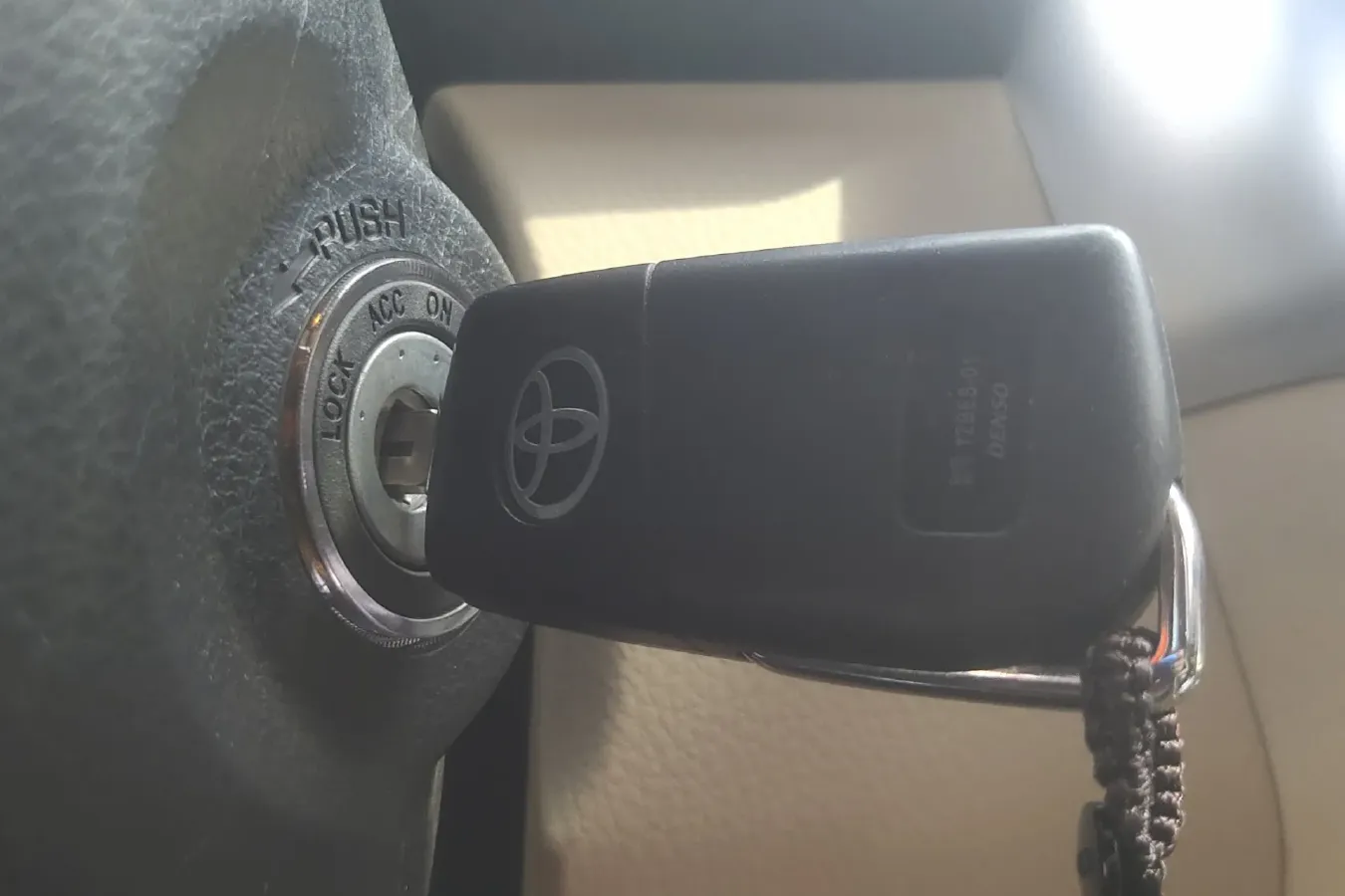 2021 Toyota Highlander 2.0T 220HP L4 6AT,autocango,china used car exporter,china ev exporter,chinese used car exporter,chinese used ev exporter