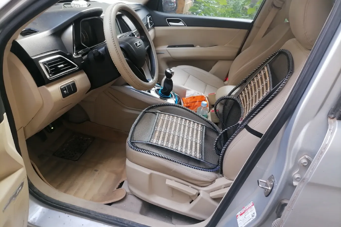 2017 Zotye Damy X5 1.6L 116HP L4 5MT,autocango,china used car exporter,china ev exporter,chinese used car exporter,chinese used ev exporter