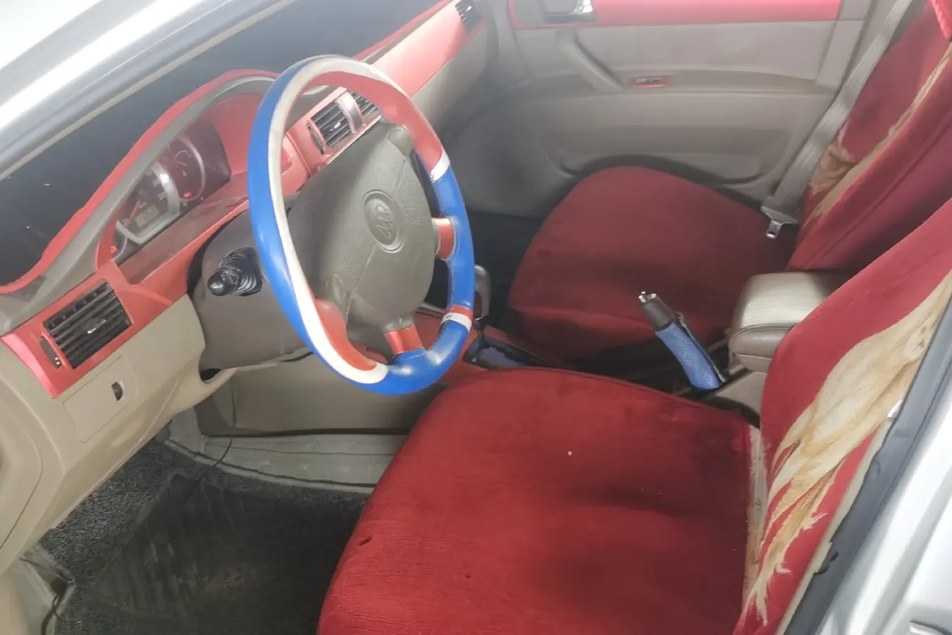 2005 Buick Excelle 1.8L 120HP L4 4AT,autocango,china used car exporter,china ev exporter,chinese used car exporter,chinese used ev exporter