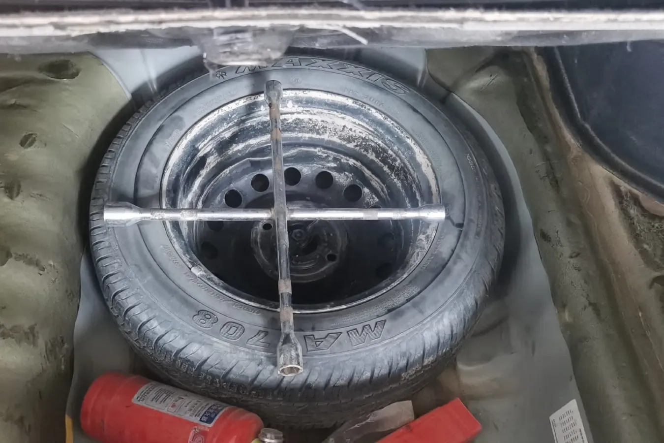 2005 Buick Excelle 1.8L 120HP L4 4AT,autocango,china used car exporter,china ev exporter,chinese used car exporter,chinese used ev exporter