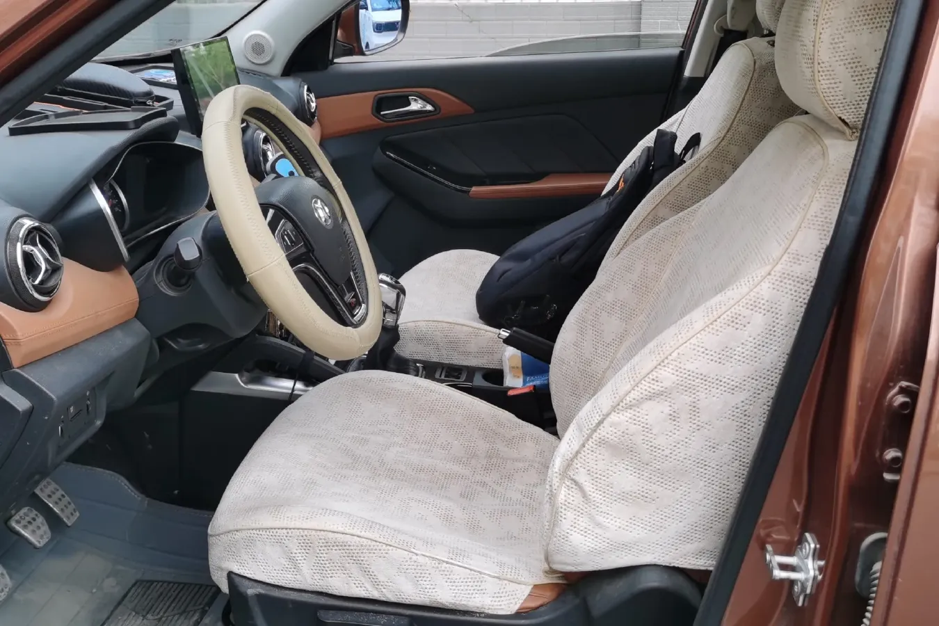 2016 BeiJing Auto Senova X35 1.5L 116HP L4 5MT,autocango,china used car exporter,china ev exporter,chinese used car exporter,chinese used ev exporter