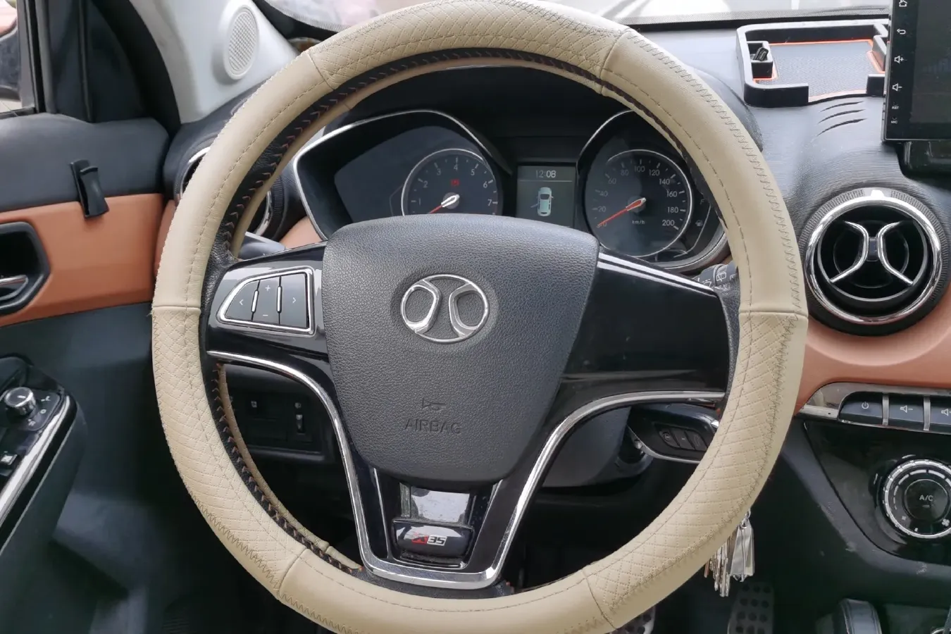 2016 BeiJing Auto Senova X35 1.5L 116HP L4 5MT,autocango,china used car exporter,china ev exporter,chinese used car exporter,chinese used ev exporter