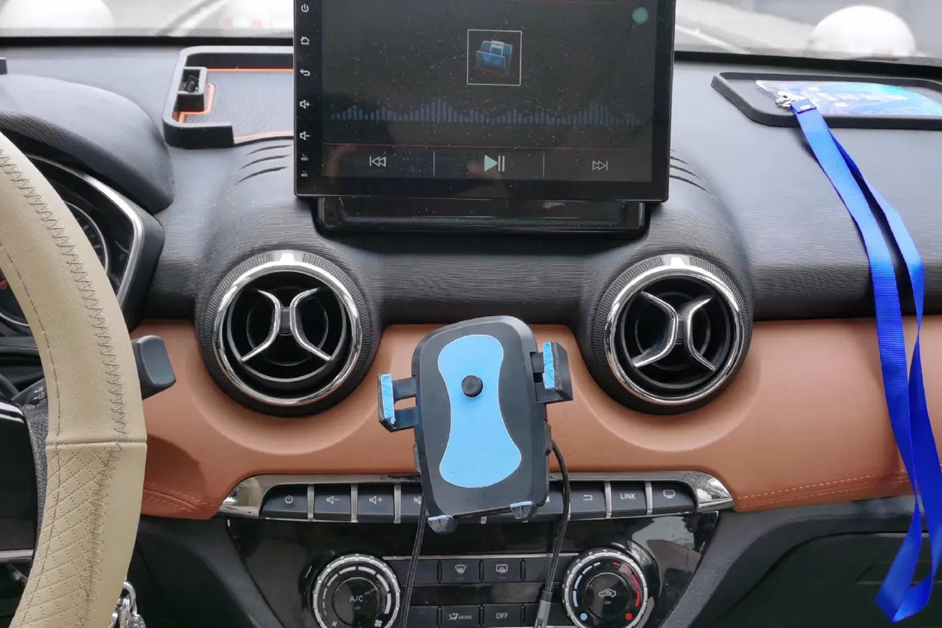 2016 BeiJing Auto Senova X35 1.5L 116HP L4 5MT,autocango,china used car exporter,china ev exporter,chinese used car exporter,chinese used ev exporter