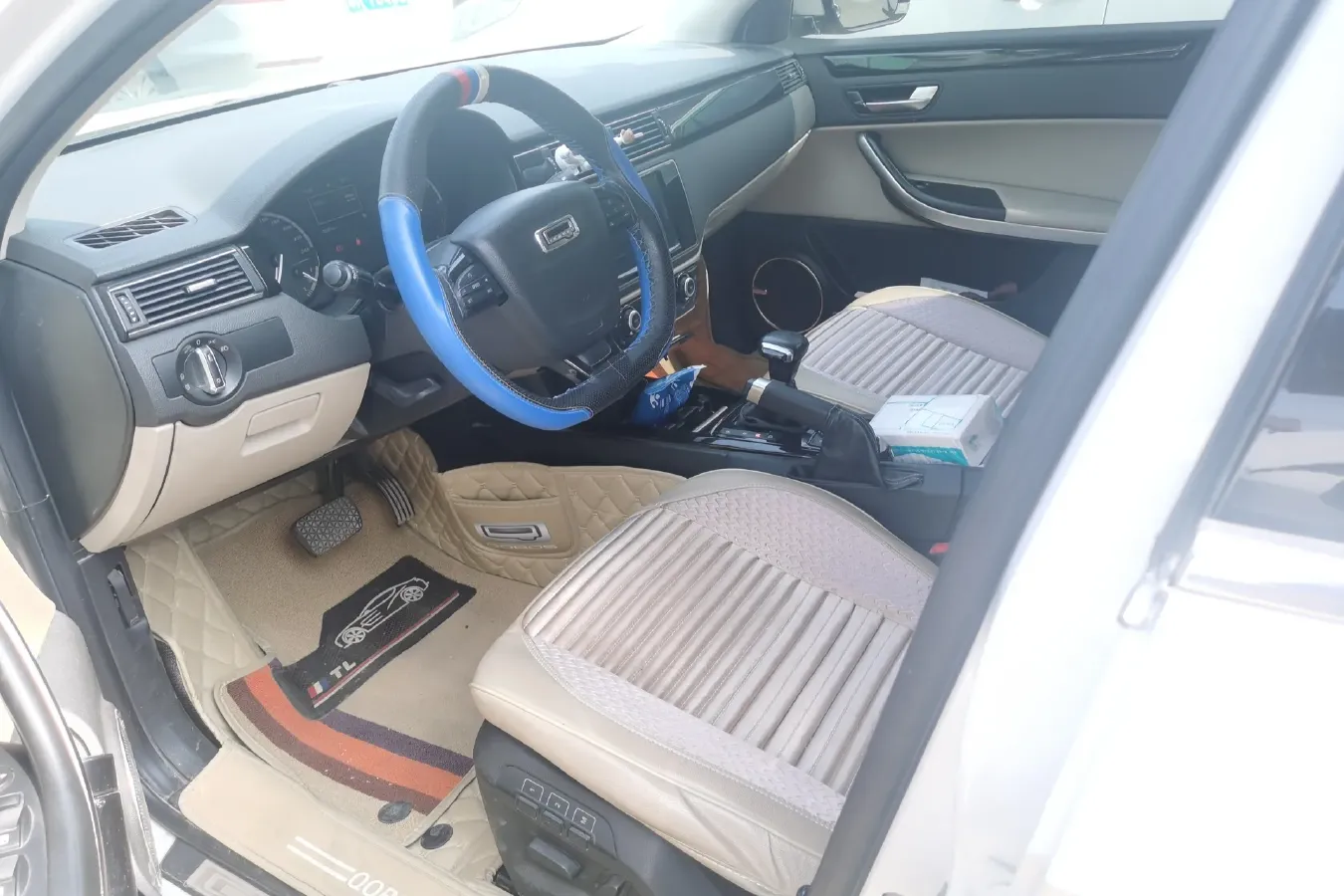 2014 Qoros 3 1.6T 156HP L4 6DCT,autocango,china used car exporter,china ev exporter,chinese used car exporter,chinese used ev exporter