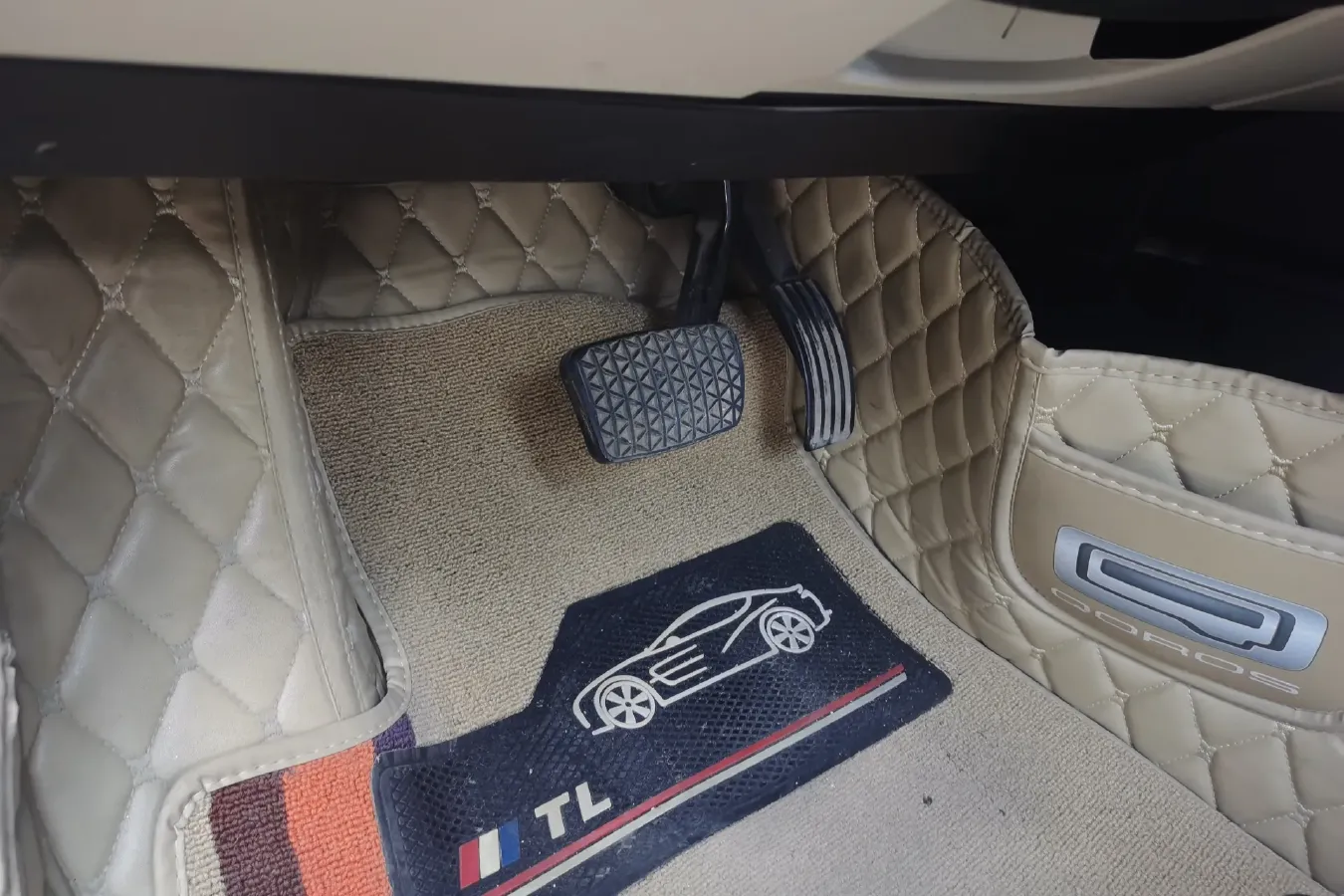 2014 Qoros 3 1.6T 156HP L4 6DCT,autocango,china used car exporter,china ev exporter,chinese used car exporter,chinese used ev exporter