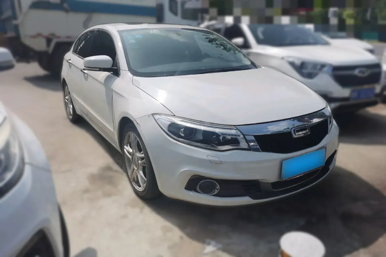 2014 Qoros 3 1.6T 156HP L4 6DCT,autocango,china used car exporter,china ev exporter,chinese used car exporter,chinese used ev exporter