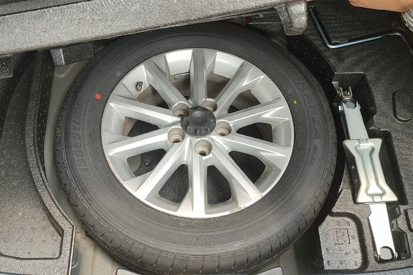 2012 Toyota Camry 2.0L 148HP L4 4AT,autocango,china used car exporter,china ev exporter,chinese used car exporter,chinese used ev exporter