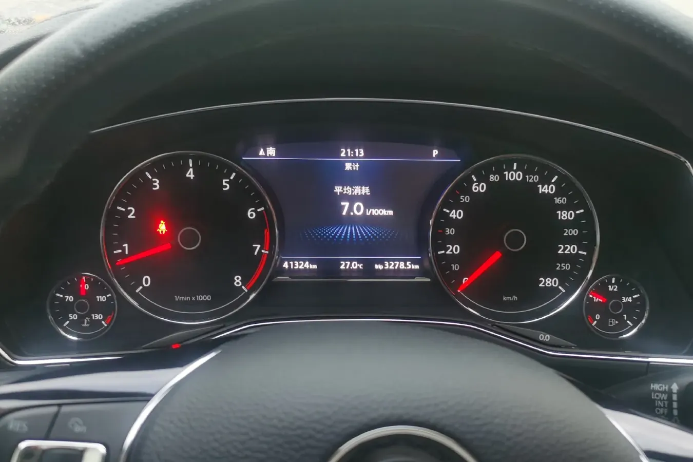 2018 Volkswagen Phideon 2.0T 224HP L4 7DCT,autocango,china used car exporter,china ev exporter,chinese used car exporter,chinese used ev exporter