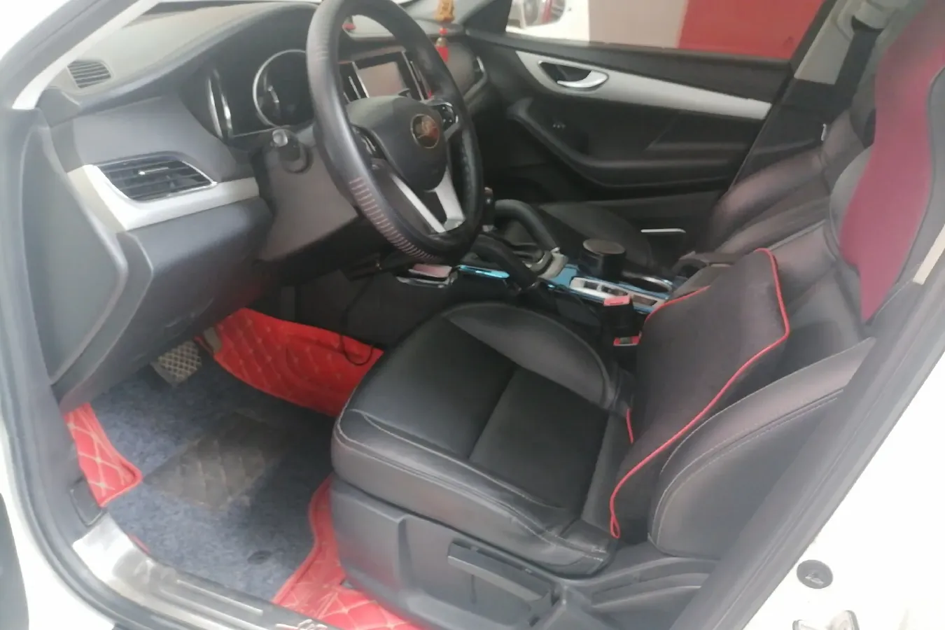 2016 Zotye SR7 1.5T 150HP L4 CVT,autocango,china used car exporter,china ev exporter,chinese used car exporter,chinese used ev exporter