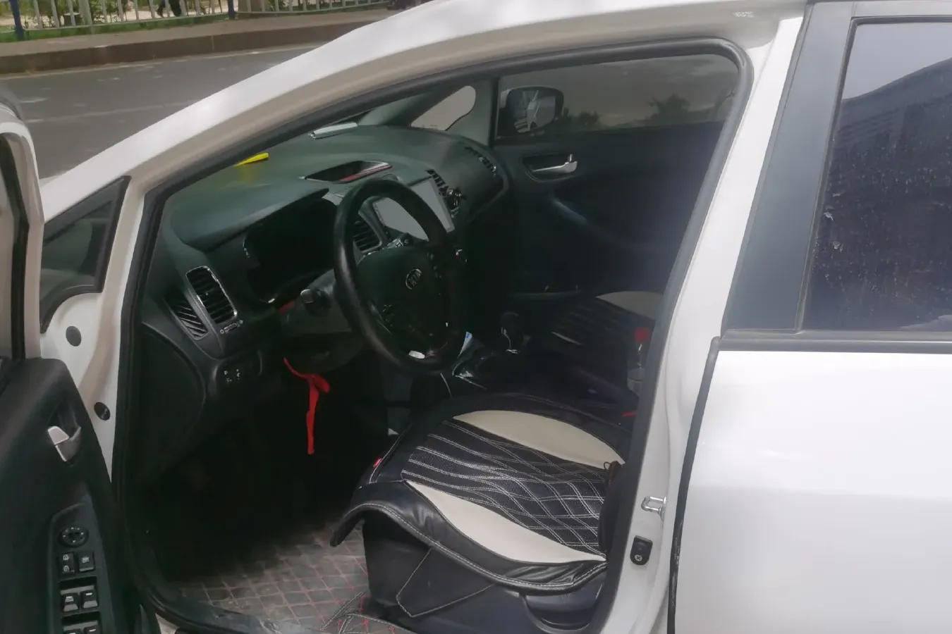 2016 Kia K3 1.6L 128HP L4 6MT,autocango,china used car exporter,china ev exporter,chinese used car exporter,chinese used ev exporter