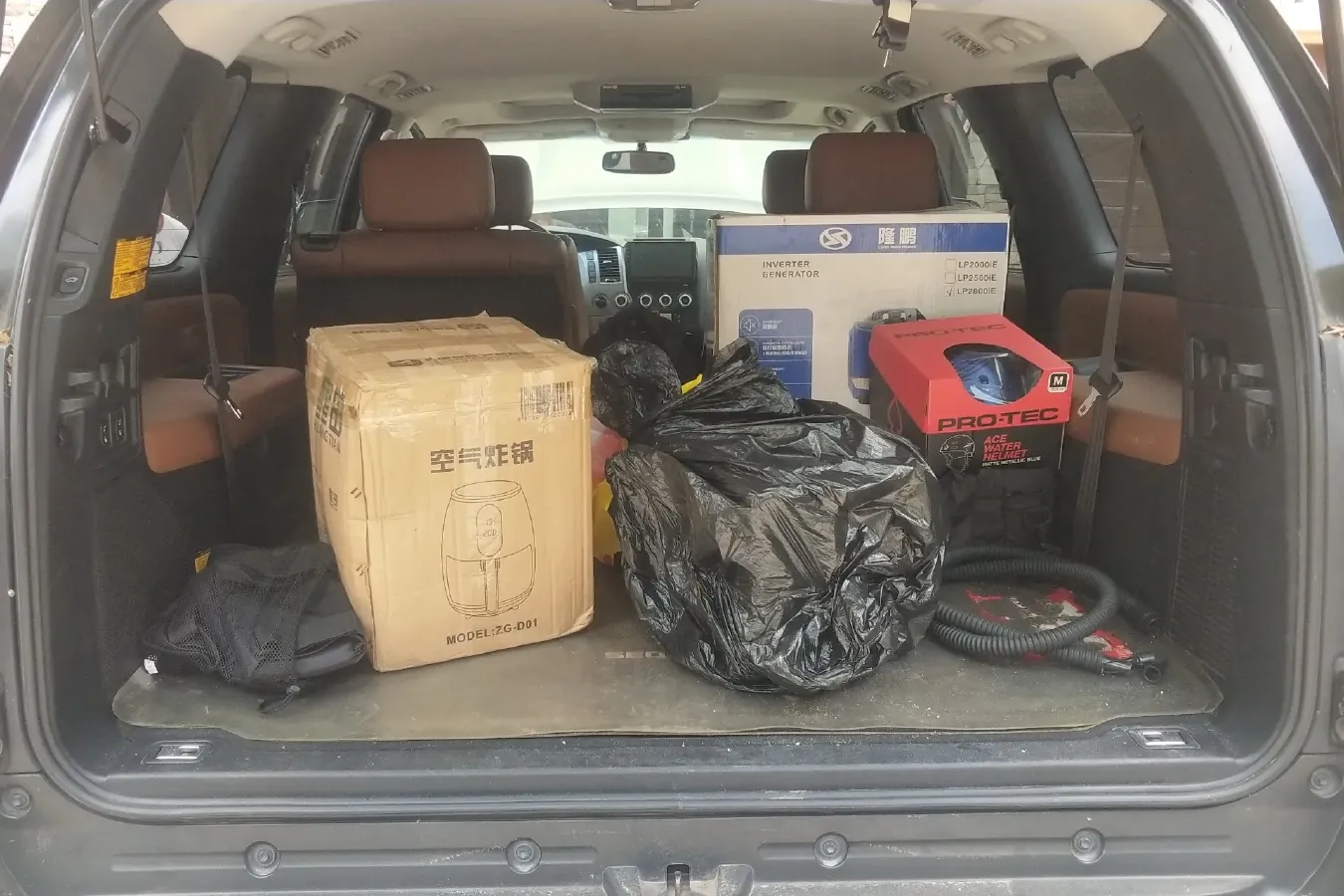 2010 Toyota Sequoia 5.7L 386HP V8 6AT,autocango,china used car exporter,china ev exporter,chinese used car exporter,chinese used ev exporter