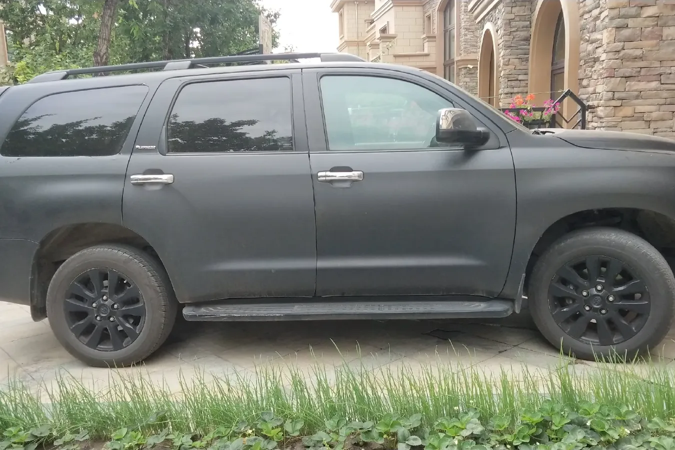 2010 Toyota Sequoia 5.7L 386HP V8 6AT,autocango,china used car exporter,china ev exporter,chinese used car exporter,chinese used ev exporter