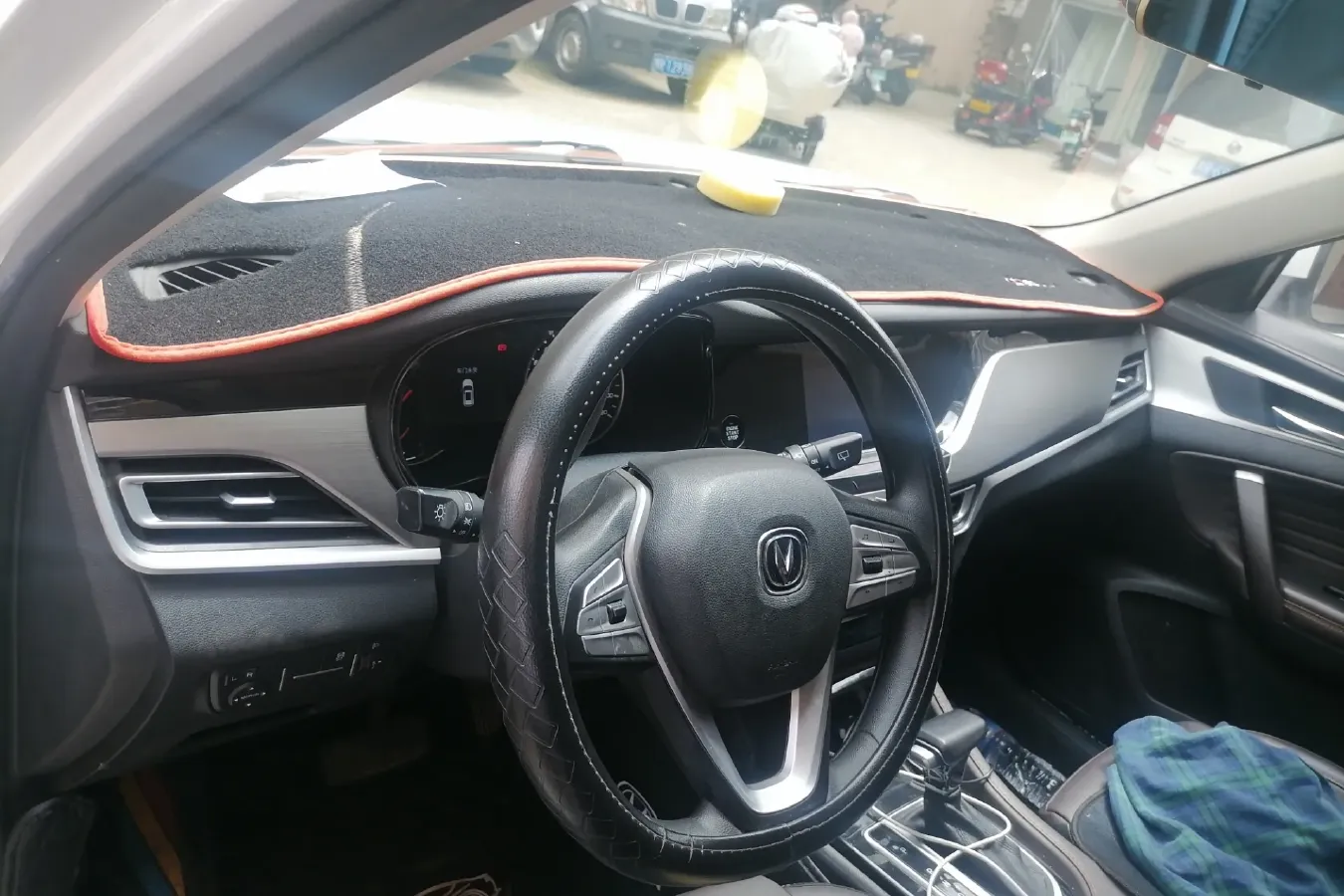 2019 ChangAn CS35 Plus 1.6L 128HP L4 6AT,autocango,china used car exporter,china ev exporter,chinese used car exporter,chinese used ev exporter