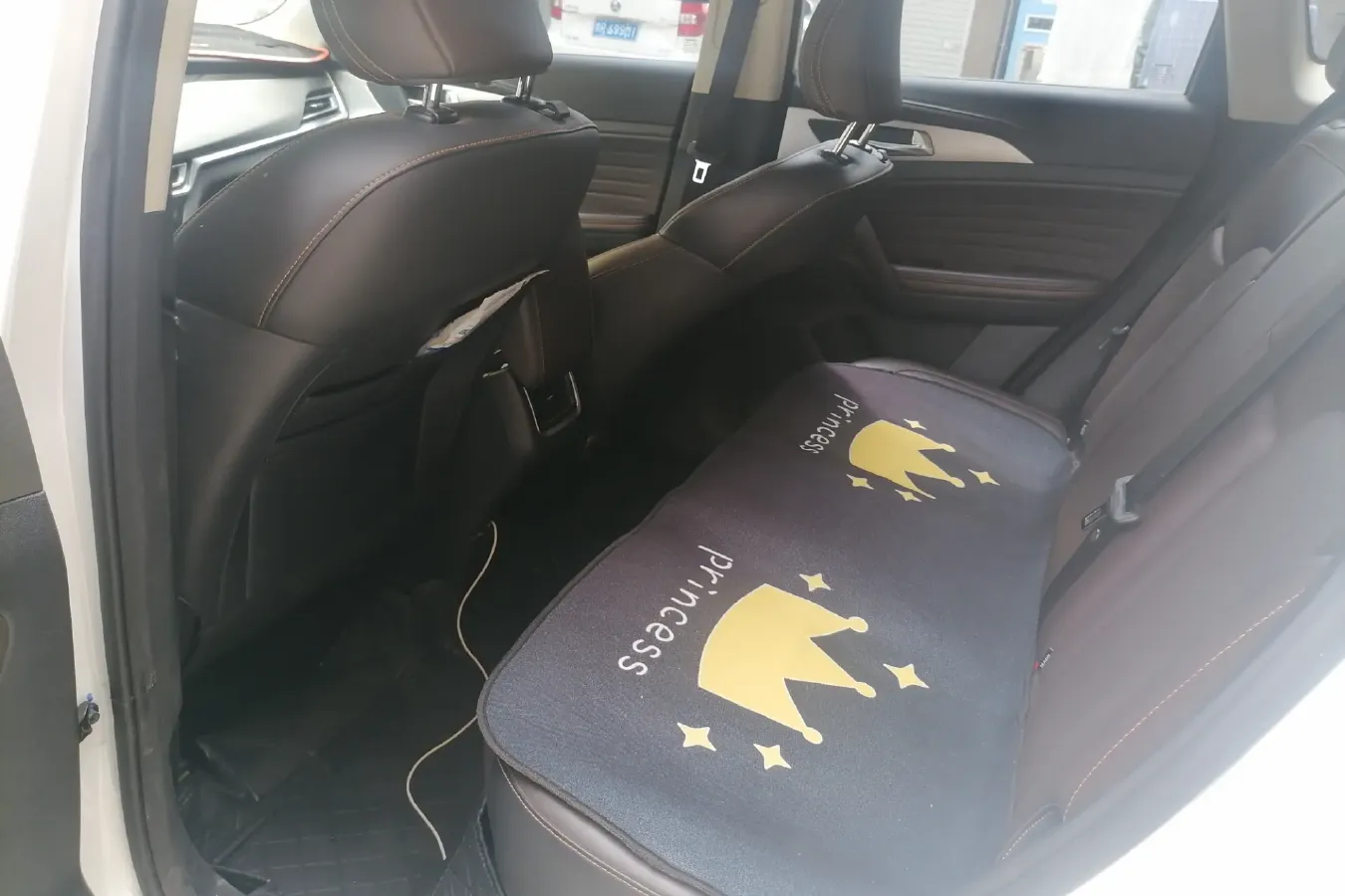 2019 ChangAn CS35 Plus 1.6L 128HP L4 6AT,autocango,china used car exporter,china ev exporter,chinese used car exporter,chinese used ev exporter