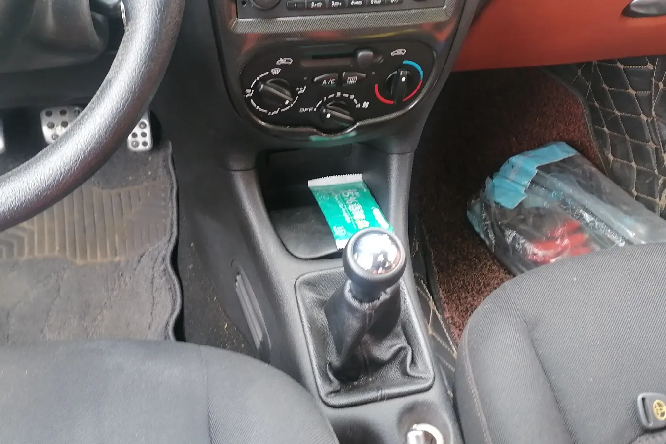 2010 Citroen C2 1.4L 76HP L4 5MT,autocango,china used car exporter,china ev exporter,chinese used car exporter,chinese used ev exporter