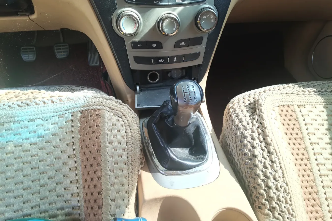 2010 Chery A3 1.6L 126HP L4 5MT,autocango,china used car exporter,china ev exporter,chinese used car exporter,chinese used ev exporter