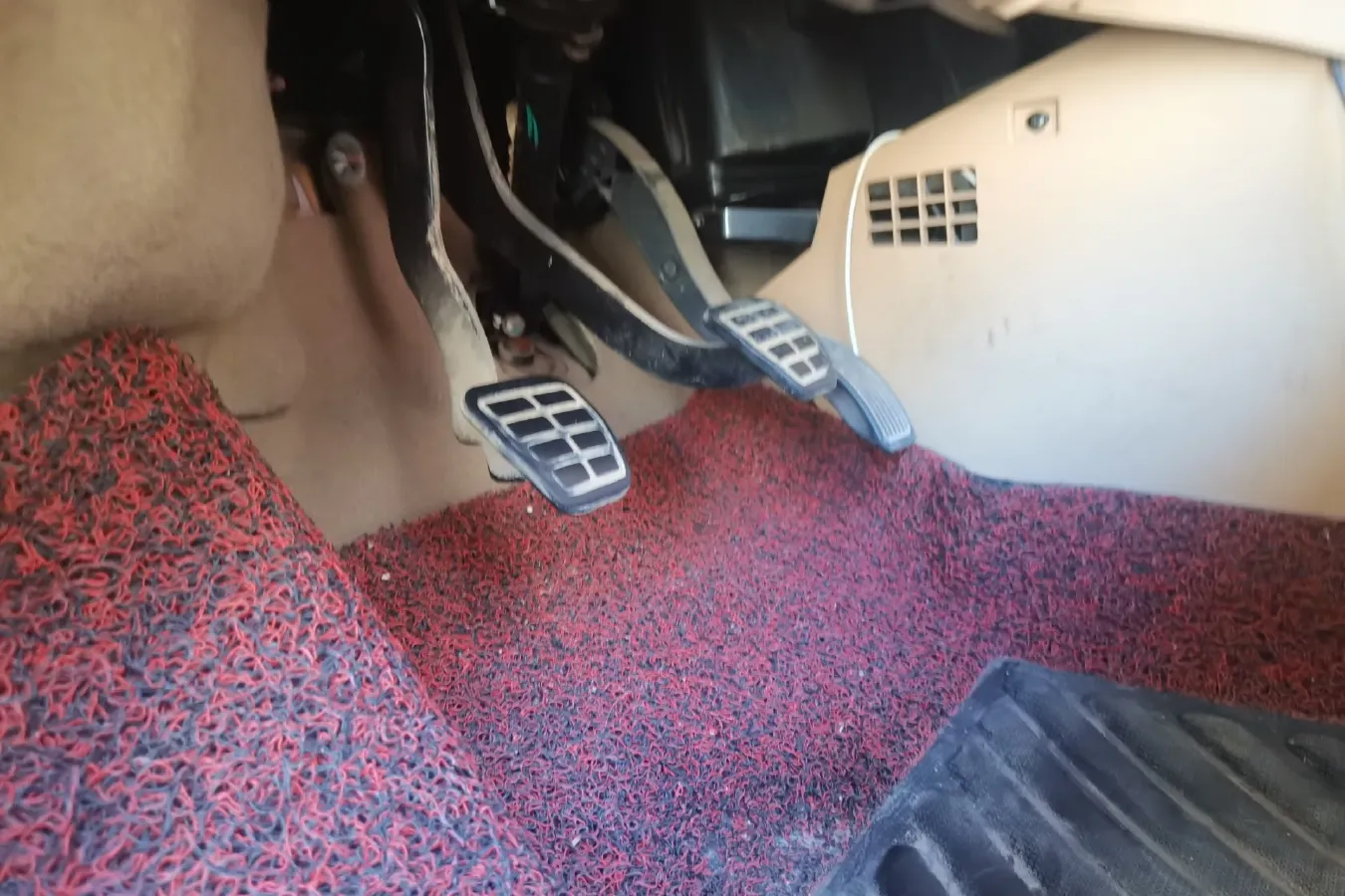 2010 Chery A3 1.6L 126HP L4 5MT,autocango,china used car exporter,china ev exporter,chinese used car exporter,chinese used ev exporter