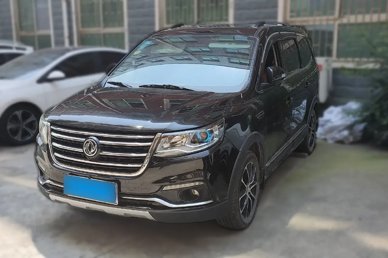 2018 DongFeng Forthing SX6 1.6L 122HP L4 5MT,autocango,china used car exporter,china ev exporter,chinese used car exporter,chinese used ev exporter