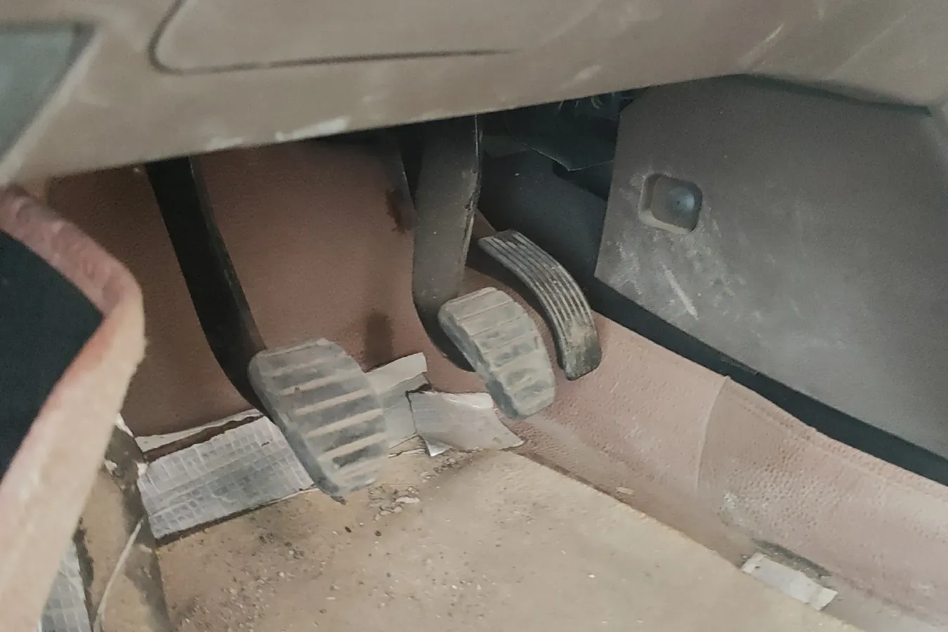 2018 DongFeng Forthing SX6 1.6L 122HP L4 5MT,autocango,china used car exporter,china ev exporter,chinese used car exporter,chinese used ev exporter