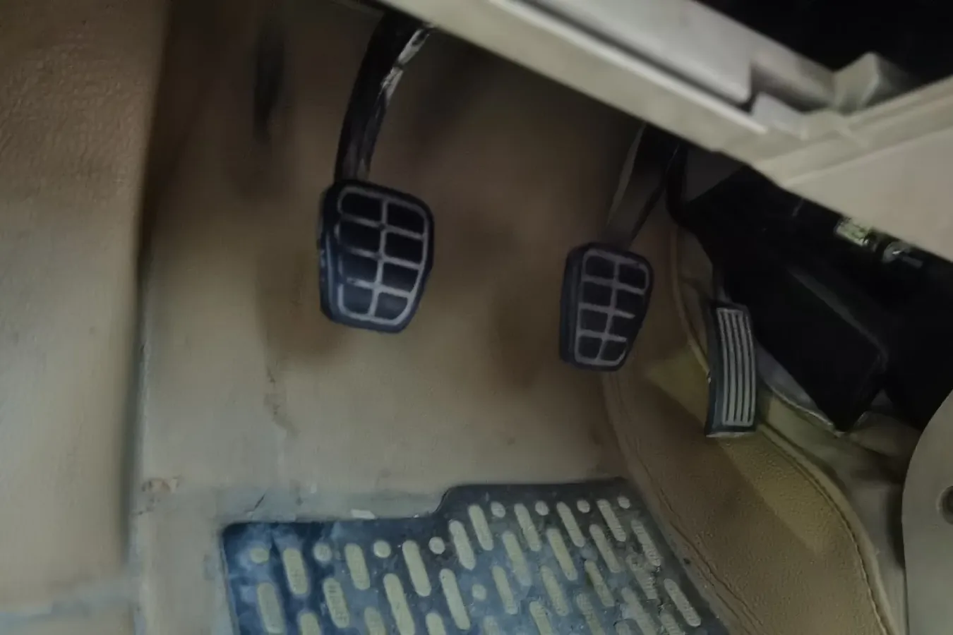 2010 Chery Fulwin 2 1.5L 109HP L4 5MT,autocango,china used car exporter,china ev exporter,chinese used car exporter,chinese used ev exporter