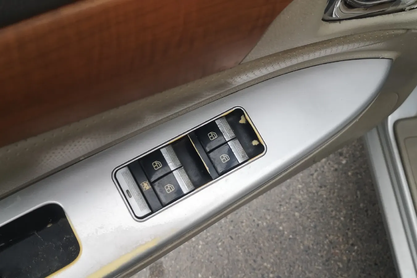 2009 LiFan 620 1.6L 106HP L4 5MT,autocango,china used car exporter,china ev exporter,chinese used car exporter,chinese used ev exporter