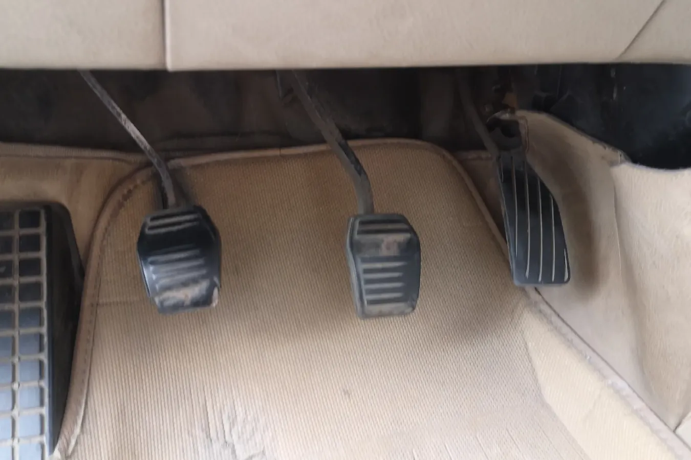 2009 LiFan 620 1.6L 106HP L4 5MT,autocango,china used car exporter,china ev exporter,chinese used car exporter,chinese used ev exporter