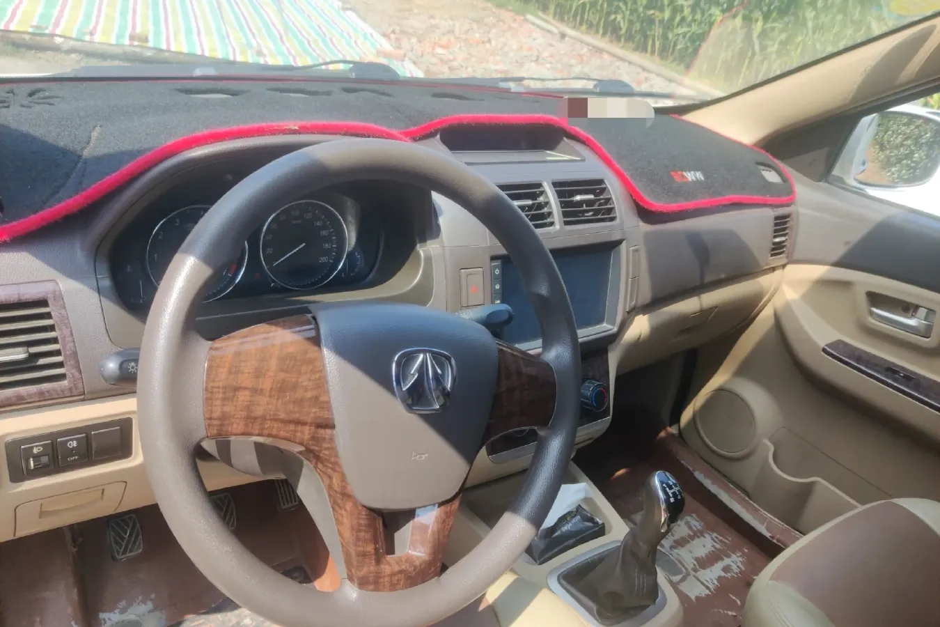 2015 BAIC WeiWang M30 1.5L 116HP L4 5MT,autocango,china used car exporter,china ev exporter,chinese used car exporter,chinese used ev exporter