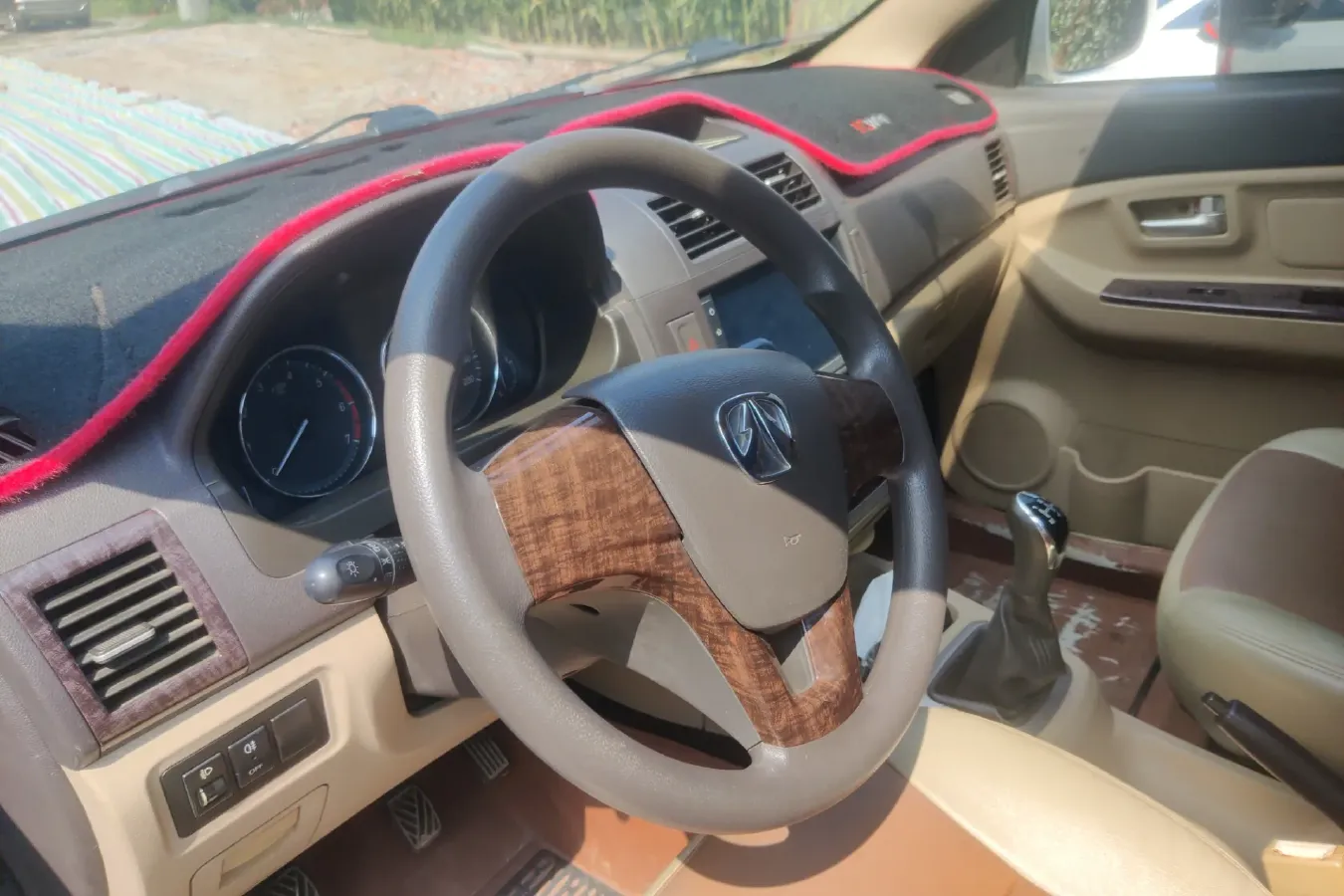 2015 BAIC WeiWang M30 1.5L 116HP L4 5MT,autocango,china used car exporter,china ev exporter,chinese used car exporter,chinese used ev exporter