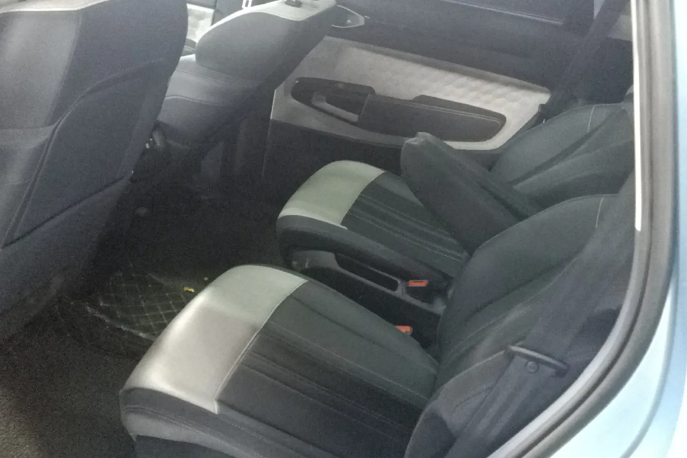 2019 BaoJun RM-5 1.5T 147HP L4 CVT,autocango,china used car exporter,china ev exporter,chinese used car exporter,chinese used ev exporter