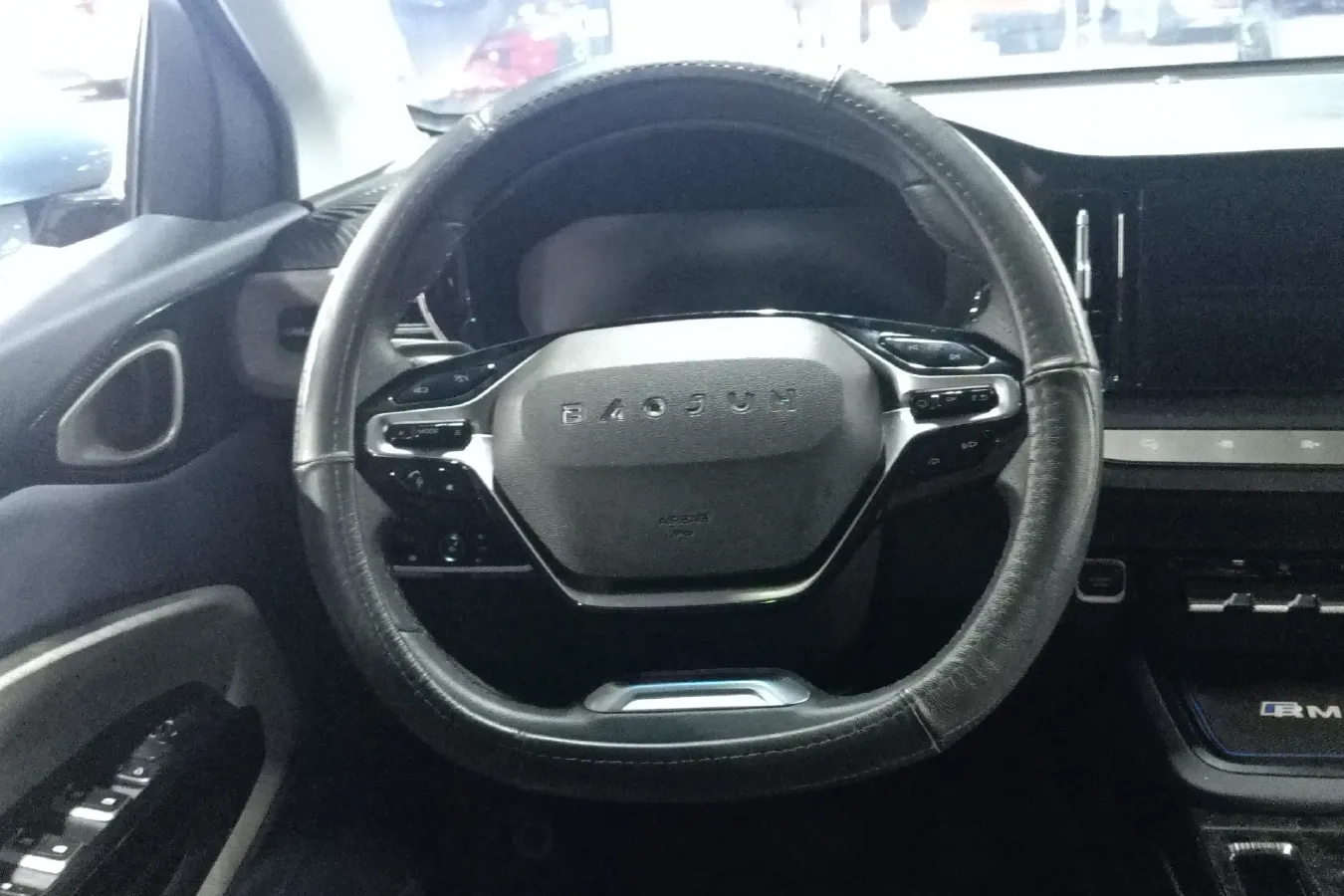 2019 BaoJun RM-5 1.5T 147HP L4 CVT,autocango,china used car exporter,china ev exporter,chinese used car exporter,chinese used ev exporter