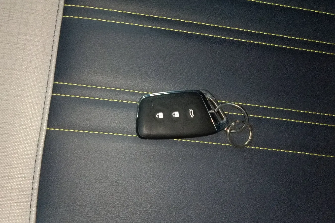 2019 BaoJun RM-5 1.5T 147HP L4 CVT,autocango,china used car exporter,china ev exporter,chinese used car exporter,chinese used ev exporter