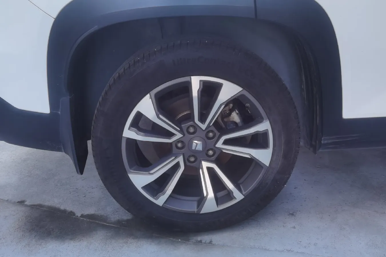 2019 BaoJun RS-5 1.5T 147HP L4 CVT,autocango,china used car exporter,china ev exporter,chinese used car exporter,chinese used ev exporter