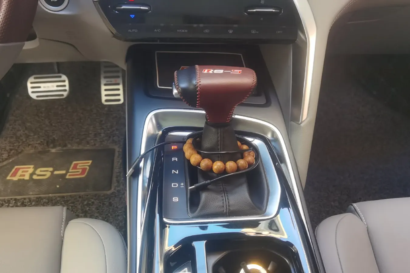 2019 BaoJun RS-5 1.5T 147HP L4 CVT,autocango,china used car exporter,china ev exporter,chinese used car exporter,chinese used ev exporter