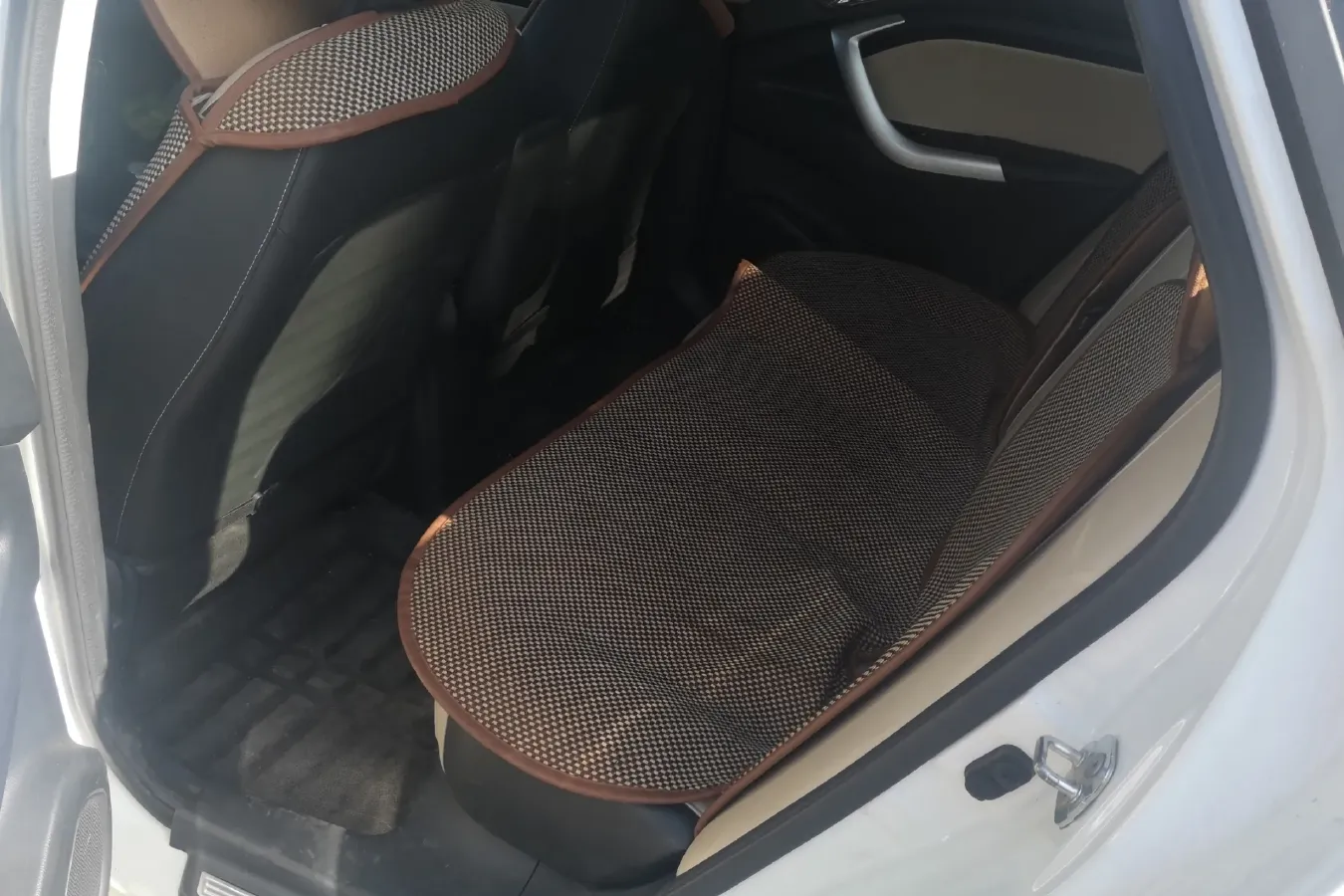 2016 ChangAn Alsvin V7 1.6L 124HP L4 5MT,autocango,china used car exporter,china ev exporter,chinese used car exporter,chinese used ev exporter