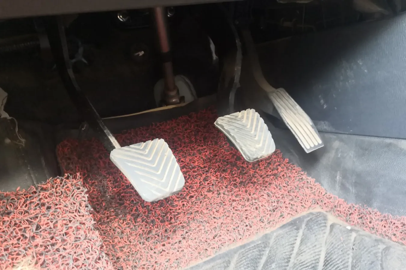 2016 ChangAn Alsvin V7 1.6L 124HP L4 5MT,autocango,china used car exporter,china ev exporter,chinese used car exporter,chinese used ev exporter