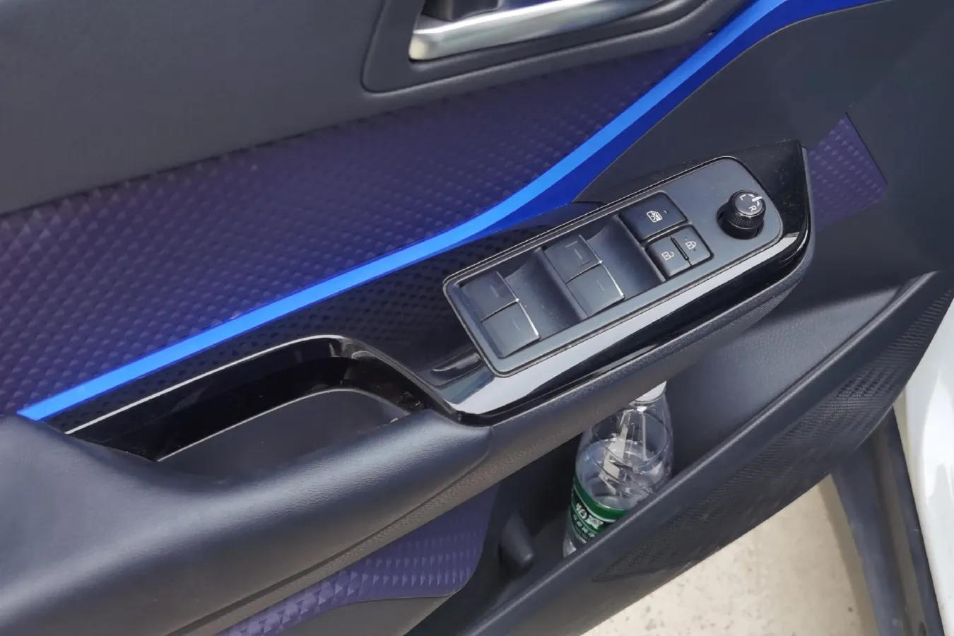 2020 Toyota Izoa E BEV 54.3KWH,autocango,china used car exporter,china ev exporter,chinese used car exporter,chinese used ev exporter