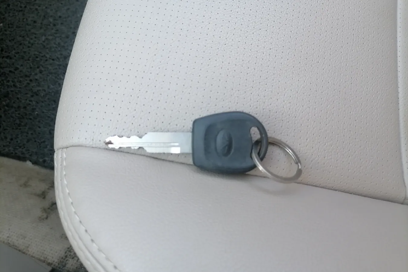 2011 Chery E5 1.5L 109HP L4 5MT,autocango,china used car exporter,china ev exporter,chinese used car exporter,chinese used ev exporter