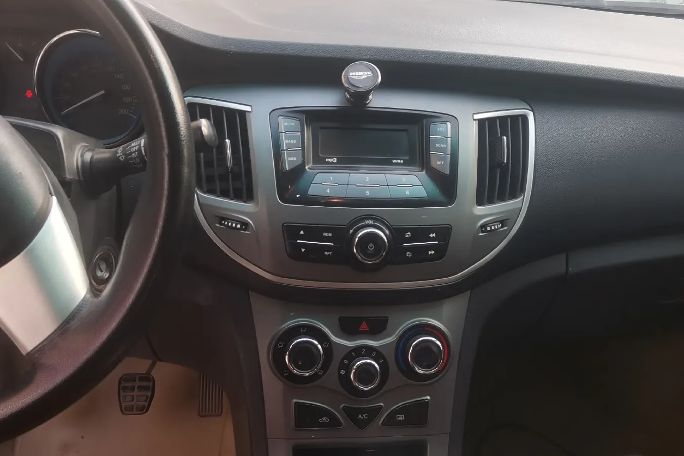 2015 KaiYi C3 1.5L 109HP L4 5MT,autocango,china used car exporter,china ev exporter,chinese used car exporter,chinese used ev exporter