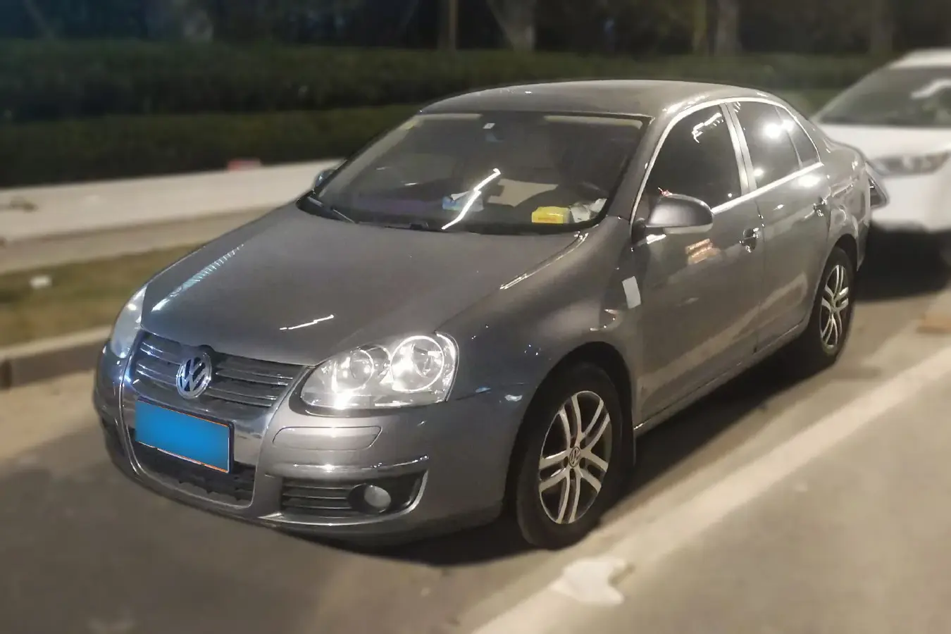 2009 Volkswagen Sagitar 1.6L 100HP L4 6AT