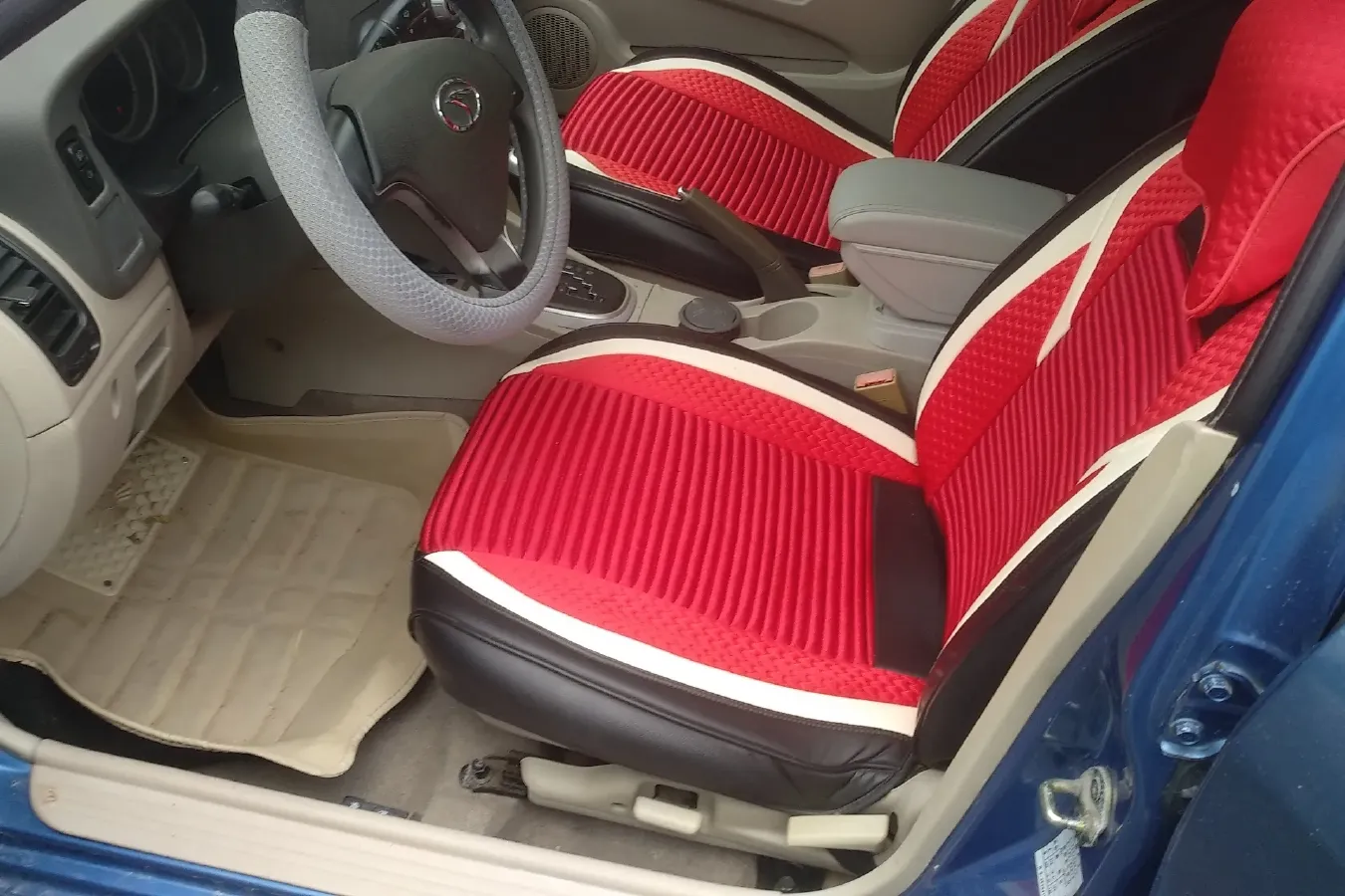 2010 Soueast V3 1.5L 120HP L4 CVT,autocango,china used car exporter,china ev exporter,chinese used car exporter,chinese used ev exporter