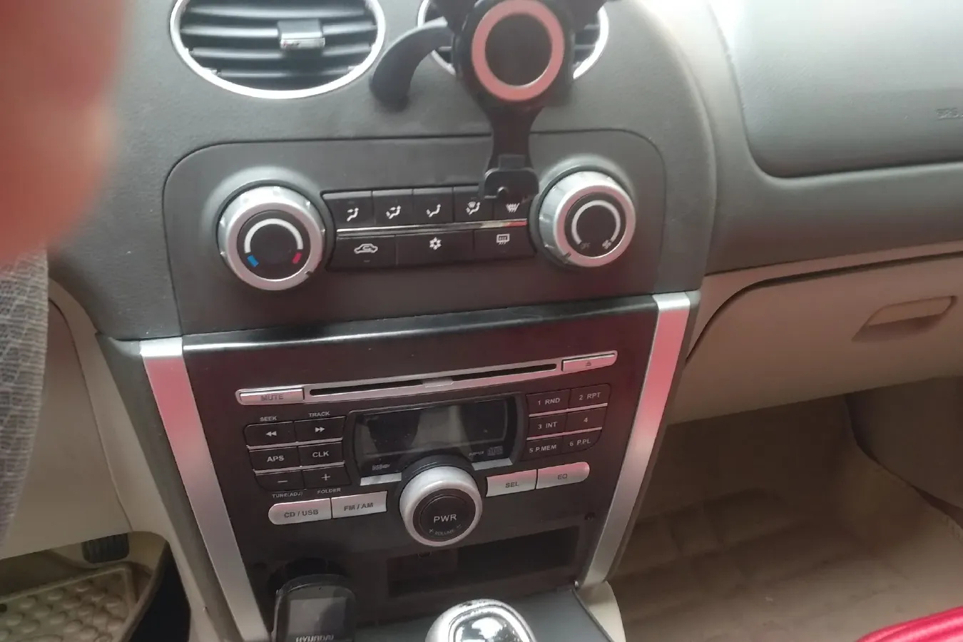 2010 Soueast V3 1.5L 120HP L4 CVT,autocango,china used car exporter,china ev exporter,chinese used car exporter,chinese used ev exporter