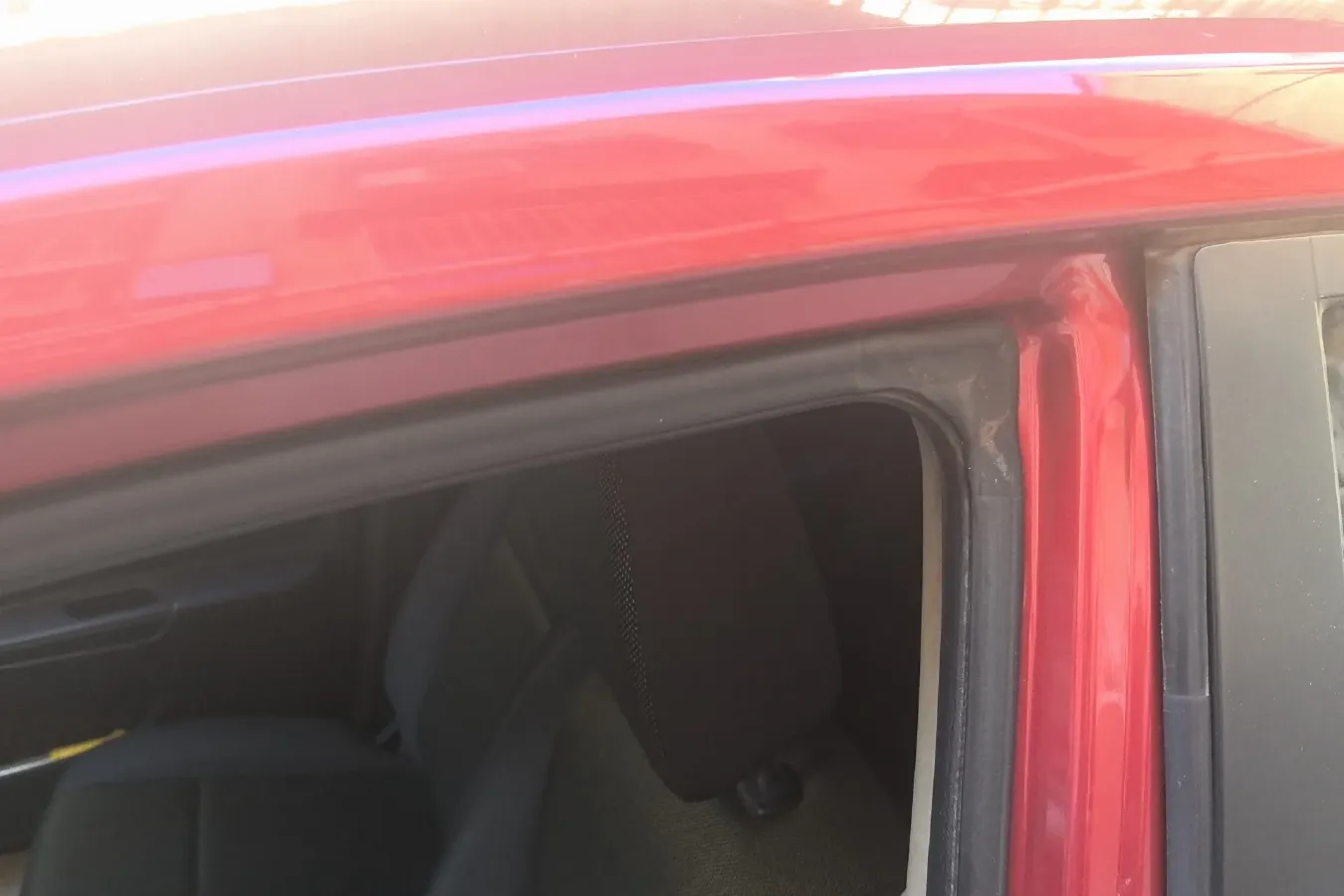 2012 Venucia R50 1.6L 117HP L4 4AT,autocango,china used car exporter,china ev exporter,chinese used car exporter,chinese used ev exporter