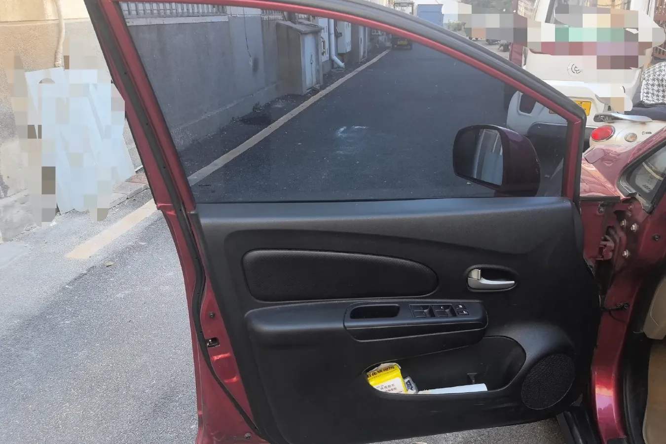 2012 Venucia R50 1.6L 117HP L4 4AT,autocango,china used car exporter,china ev exporter,chinese used car exporter,chinese used ev exporter