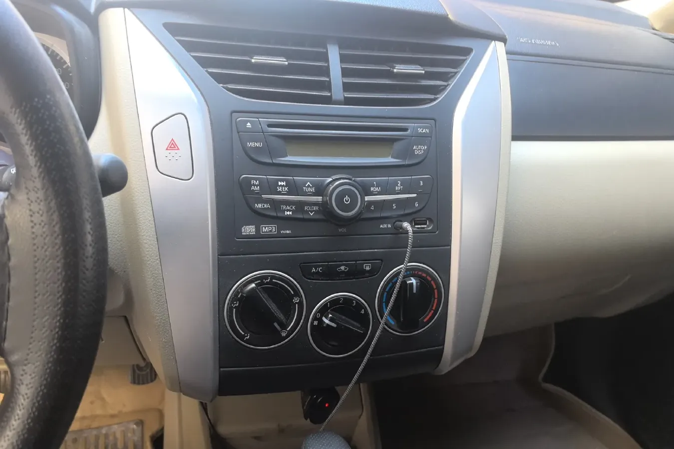 2012 Venucia R50 1.6L 117HP L4 4AT,autocango,china used car exporter,china ev exporter,chinese used car exporter,chinese used ev exporter