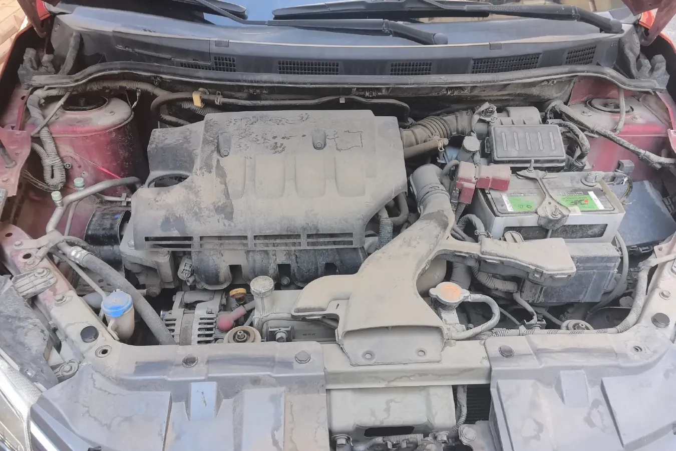 2012 Venucia R50 1.6L 117HP L4 4AT,autocango,china used car exporter,china ev exporter,chinese used car exporter,chinese used ev exporter