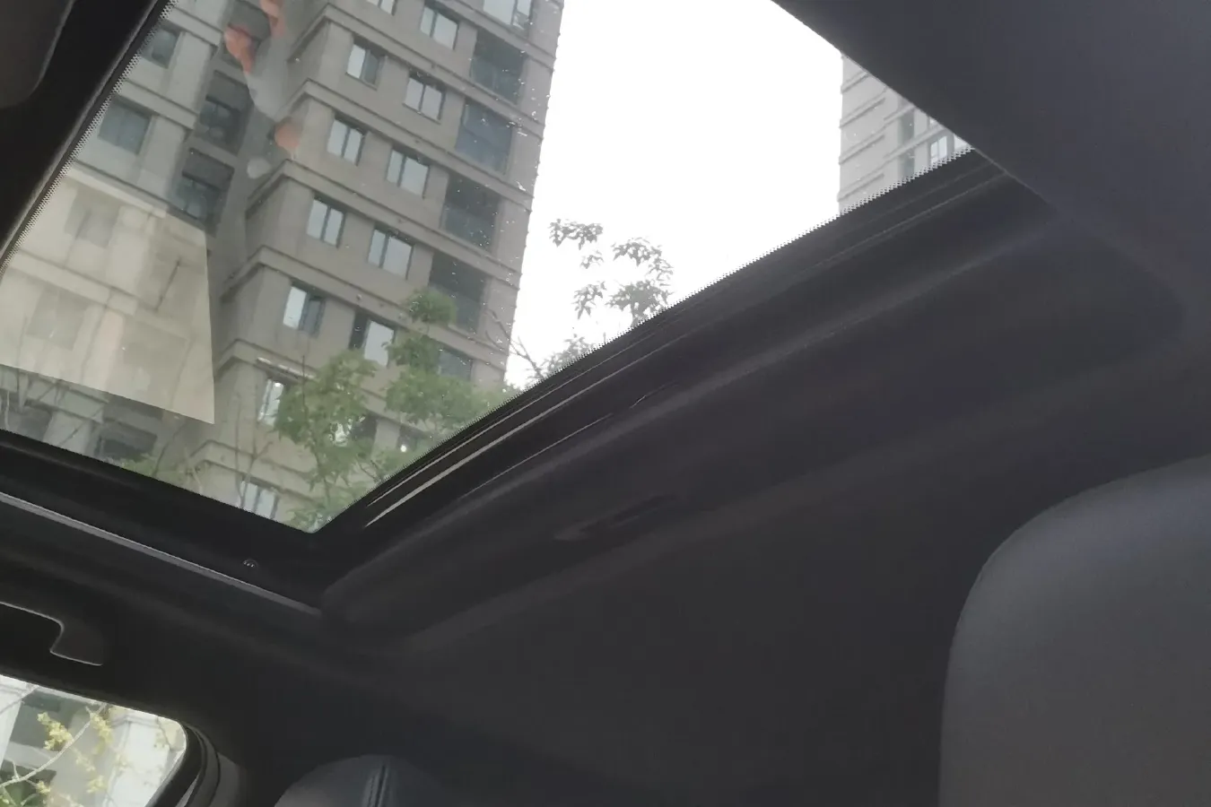 2014 Infiniti ESQ 1.6L 116HP L4 CVT,autocango,china used car exporter,china ev exporter,chinese used car exporter,chinese used ev exporter